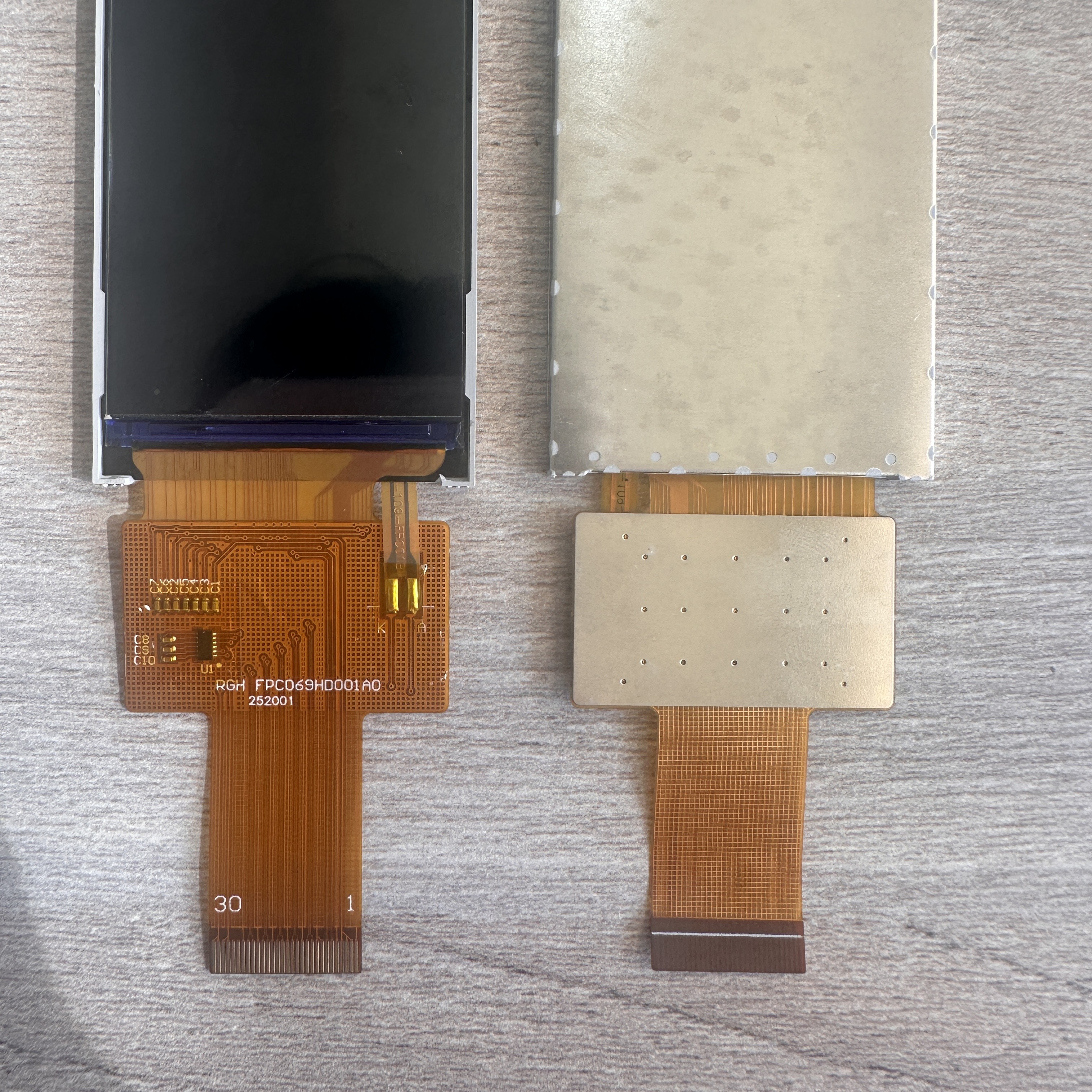 High-Resolution 6.9 Inch TFT LCD Display with 262K Colors - view 2