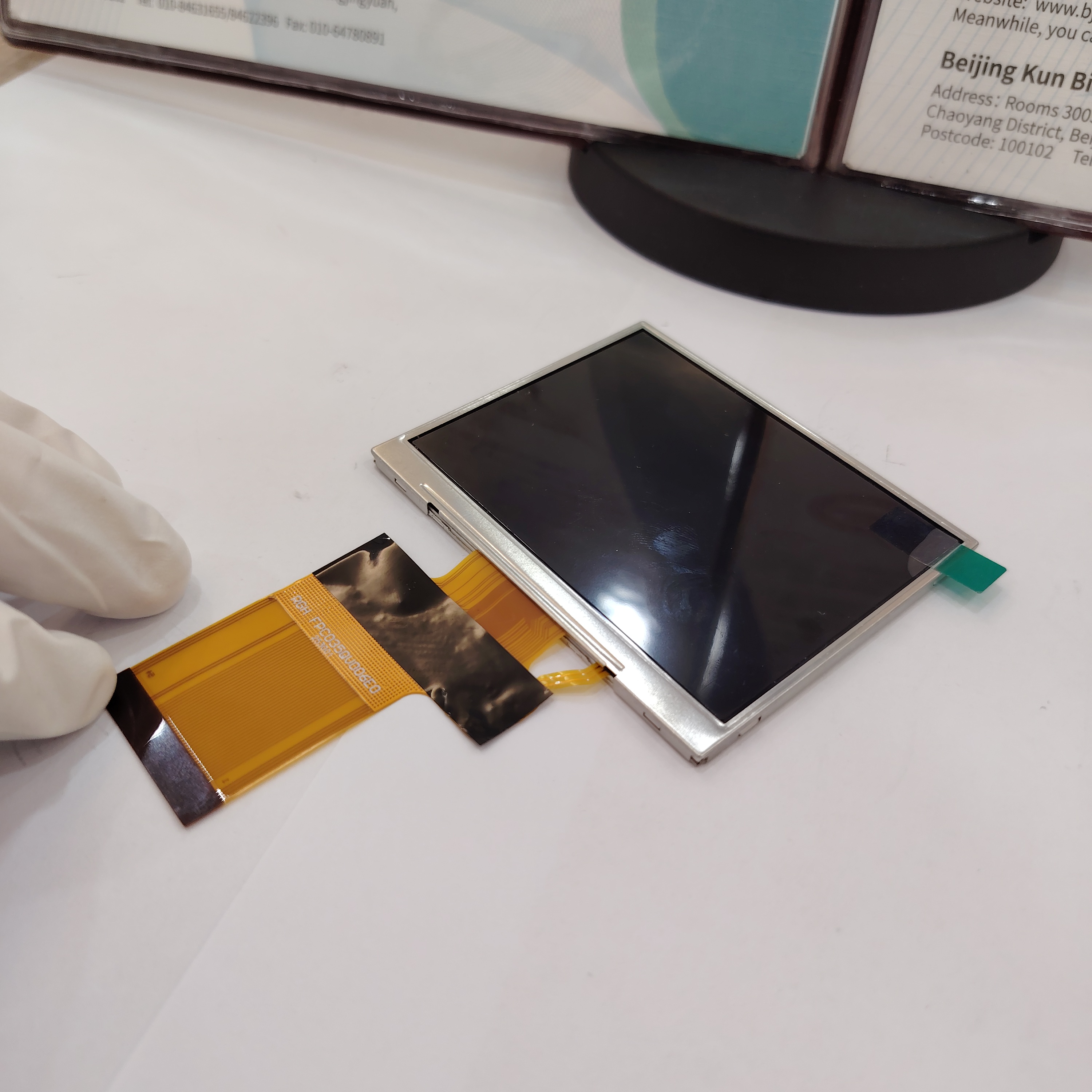 3.5-Inch Compact Wearable Product Integration TFT LCD Display - view 1