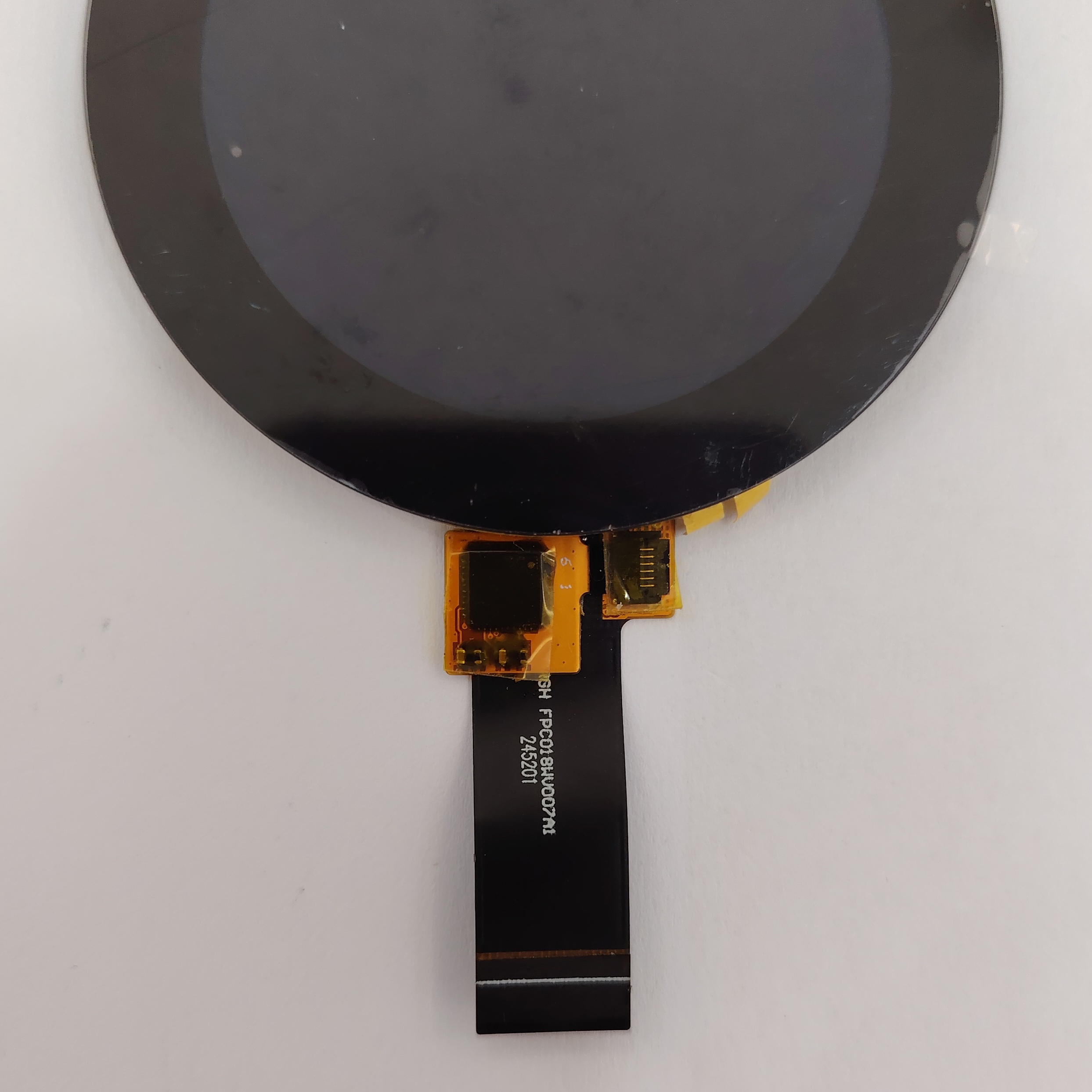Advanced 1.8-Inch Touch Feature Round TFT LCD Screen - view 2
