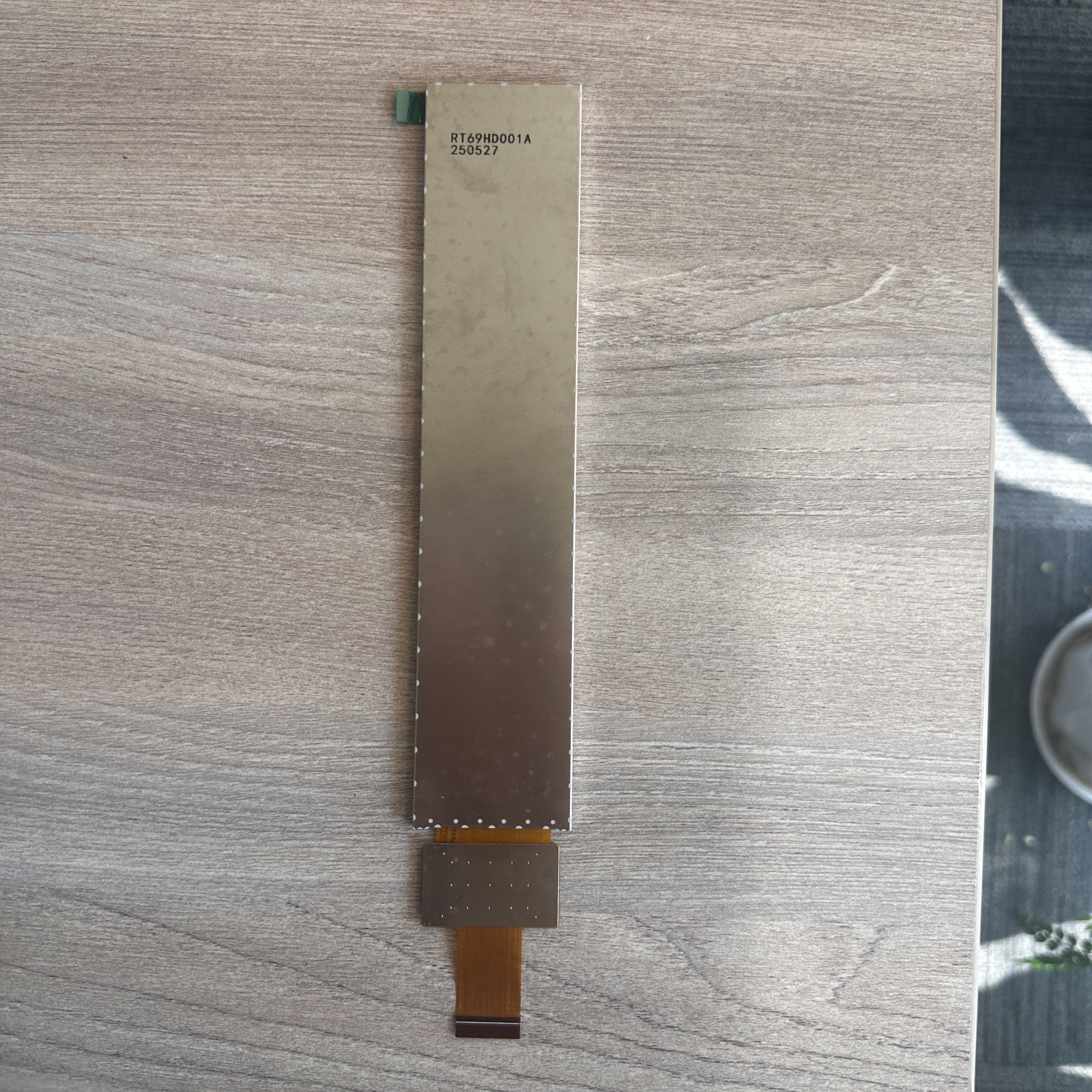 High-Resolution 6.9 Inch TFT LCD Display with 262K Colors - view 3