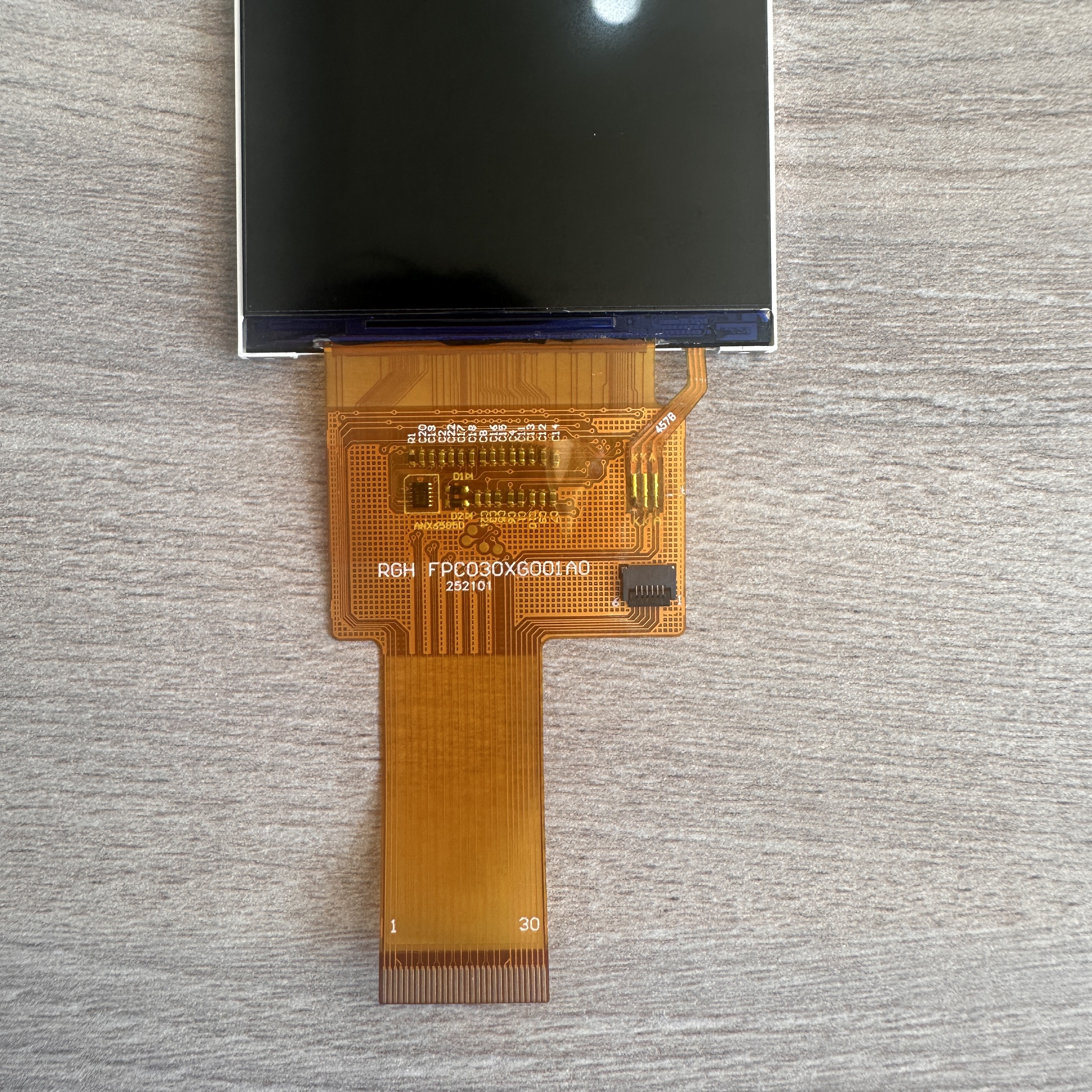 Ultra-Clear 3.0-Inch TFT LCD Monitor for Versatile Use - view 1