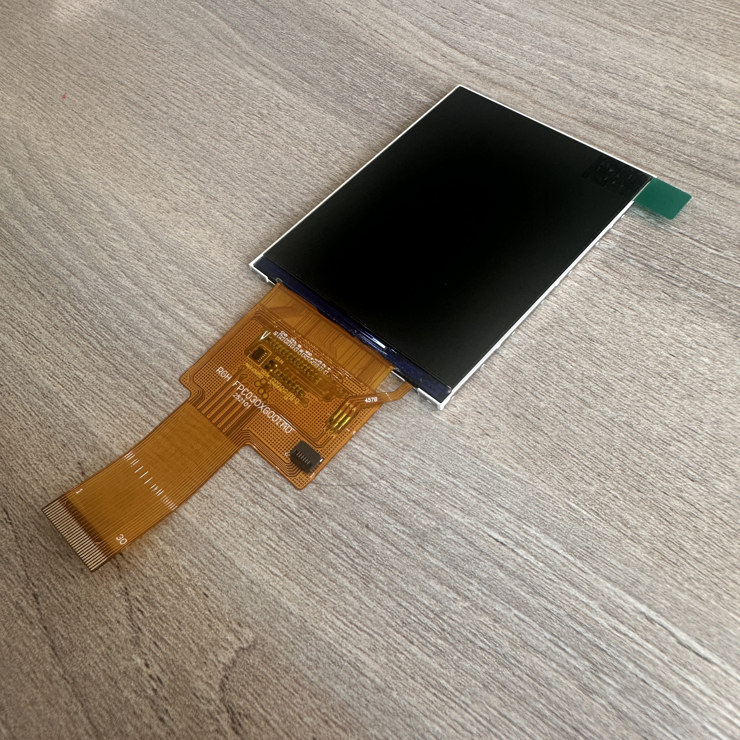Ultra-Clear 3.0-Inch TFT LCD Monitor for Versatile Use - view 4